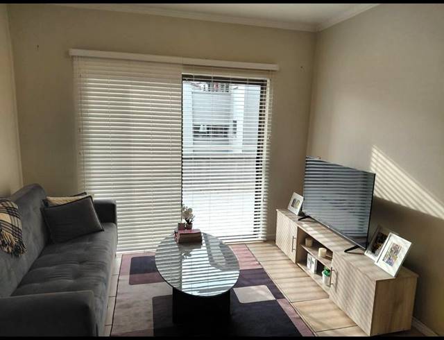 1 BEDROOM PROPERTY TO RENT IN SUNNINGHILL